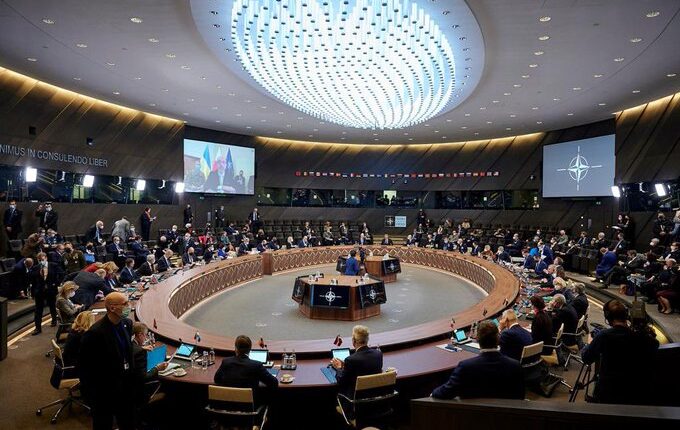 Finlandia pide ingresar a la OTAN y Rusia dice que "sin duda" será una amenaza