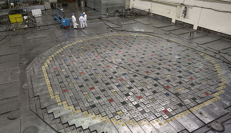 Restituyen parcialmente el suministro eléctrico en central nuclear de Chernóbil