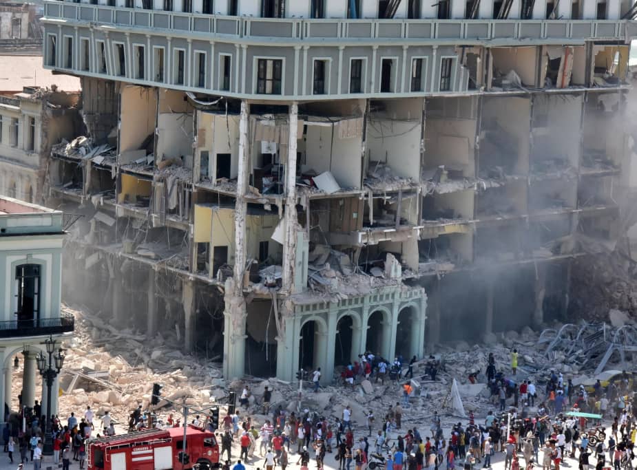 Sube a 18 el número de muertos tras explosión en lujoso hotel Saratoga de La Habana