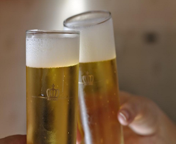 Lanzan “Otan Olutta”, cerveza para celebrar la integración de Finlandia a la OTAN