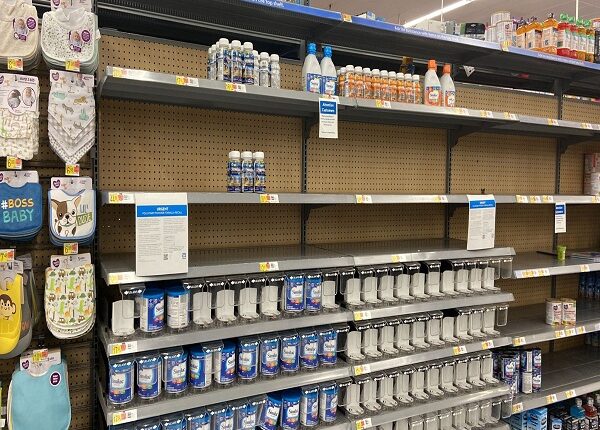 FDA permite importar más fórmula láctea infantil ante escasez en EEUU