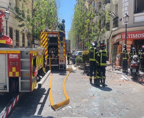 Fuerte explosión en vivienda en Madrid deja al menos 17 heridos y numerosos destrozos