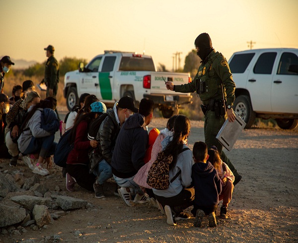Piden proveer $500 millones al Programa de Alimentos y Refugios de Emergencia para migrantes
