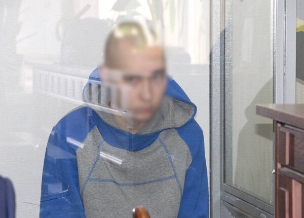 Soldado ruso juzgado por crímenes de guerra en Ucrania se declaró culpable