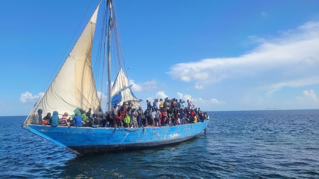 Italia decreta estado de emergencia migratoria por seis meses