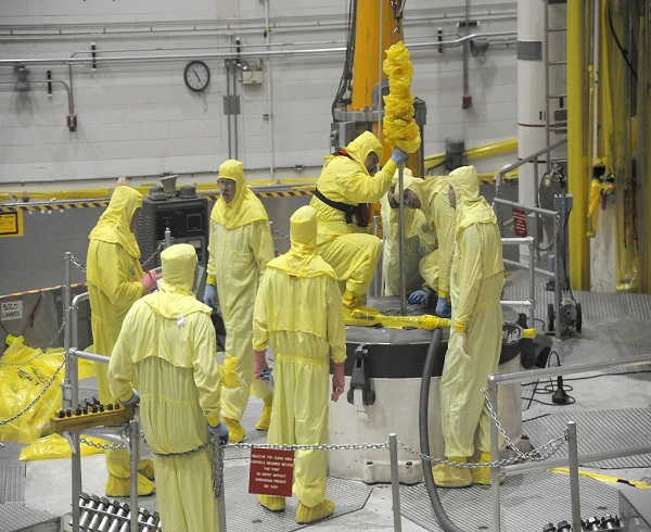 Macron y Putin acuerdan una inspección de la OIEA en planta nuclear de Zaporizhzhia