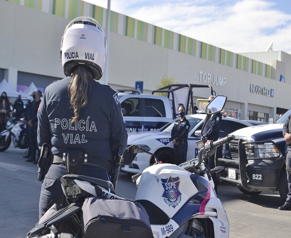 Terror en Ciudad Juárez, México: Grupos criminales queman tiendas y asesinan gente