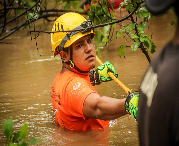 Tormenta tropical Julia dejó al menos diez muertos tras su paso por El Salvador
