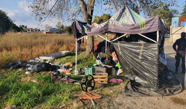 Detectan campamento improvisado con casi 160 migrantes en Puebla, México
