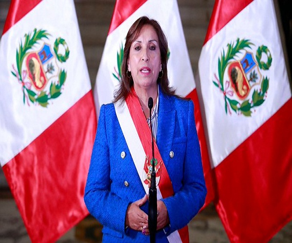 Boluarte anuncia adelanto de elecciones generales para abril del 2024 en Perú