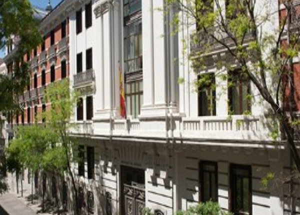 Policía intercepta sobre explosivo dirigido al presidente del Gobierno de España