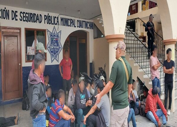 Hallan a 75 migrantes de dos países en inmediaciones de rancheríos en Puebla, México