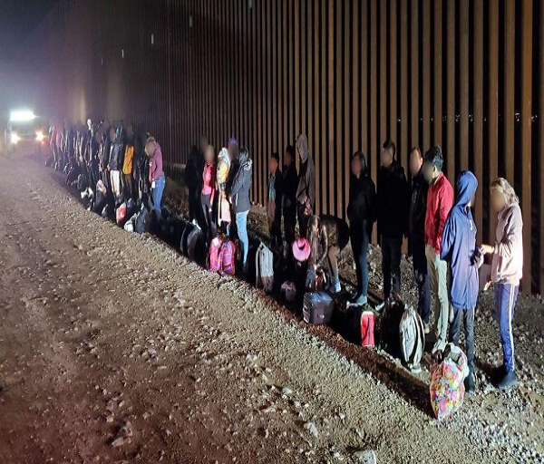 EEUU estudia extender restricciones de asilo en frontera con México