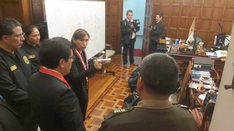 Fiscalía de Perú buscó pruebas de rebelión de Castillo en el Palacio de Gobierno y ministerios