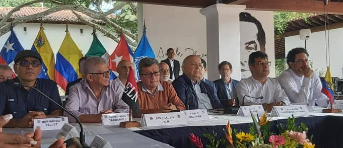 "Exitoso balance", gobierno de Colombia y ELN acuerdan continuar los diálogos en México