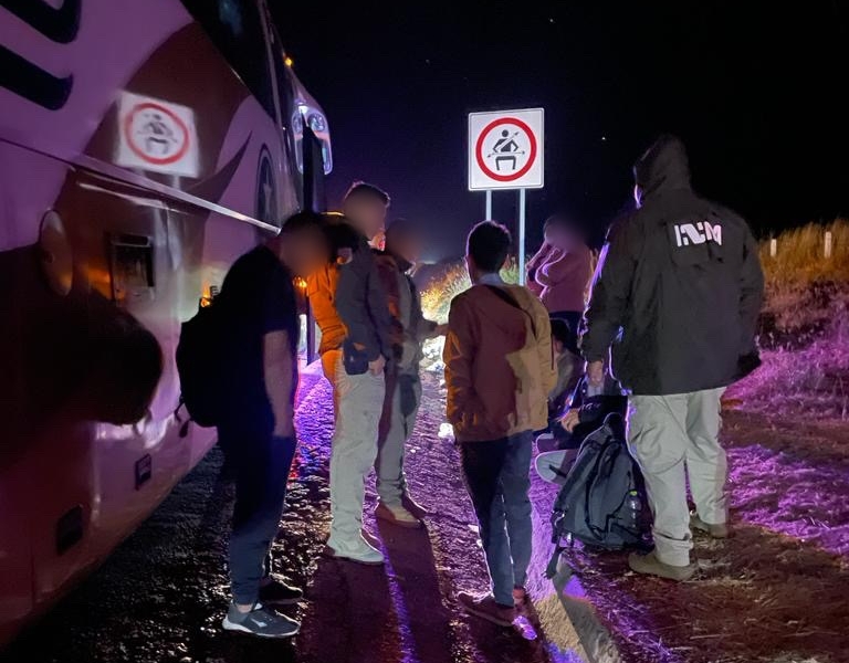 Autoridades mexicanas interceptan en aeropuertos y por carretera a 72 migrantes irregulares