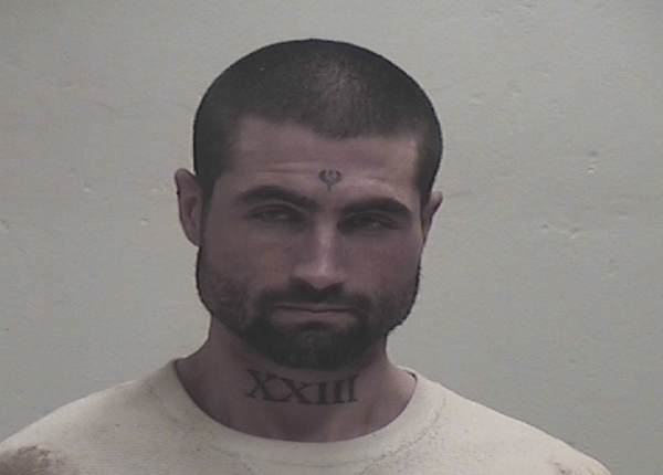 Atrapan a hombre armado que era buscado por allanamiento de morada al noroeste de Missouri