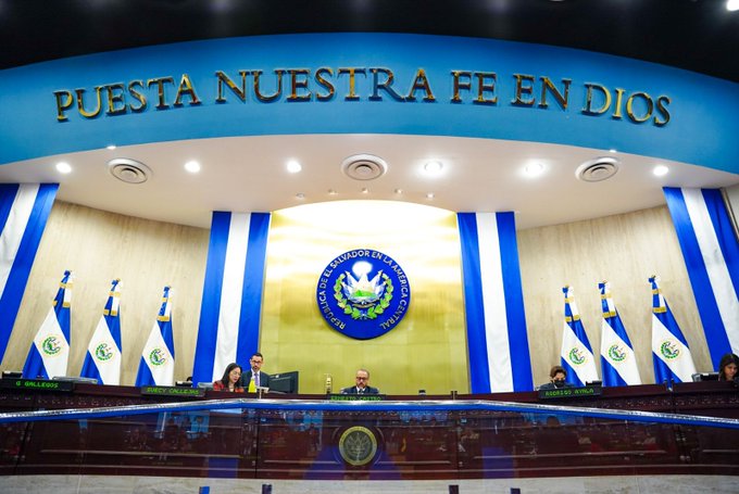 El Salvador prolonga nuevamente el régimen de excepción para enfrentar a las pandillas