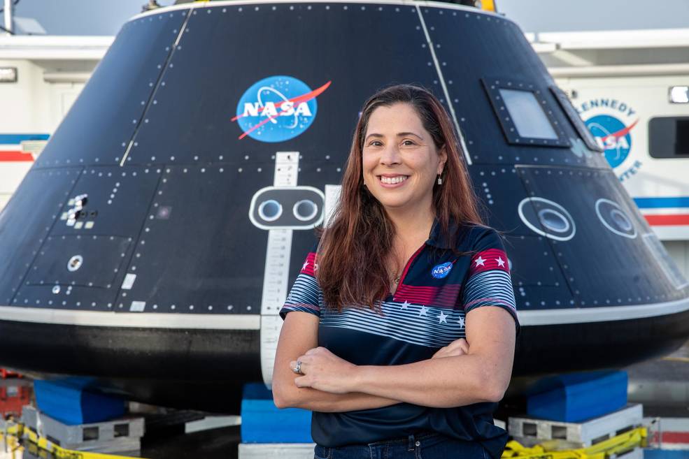Una colombiana es la jefa de aterrizaje y recuperación de Artemis II de la NASA