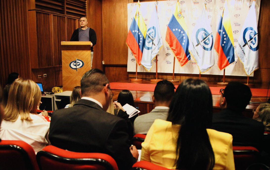 Fiscalía de Venezuela vincula a dirigentes opositores con implicados en trama de corrupción