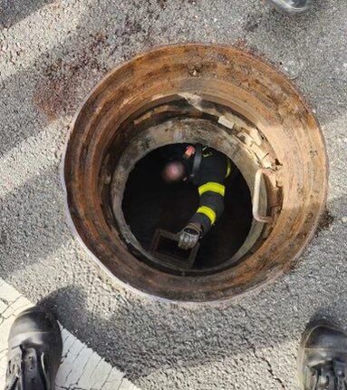 Rescatan a cinco niños que terminaron perdidos en el alcantarillado de Staten Island