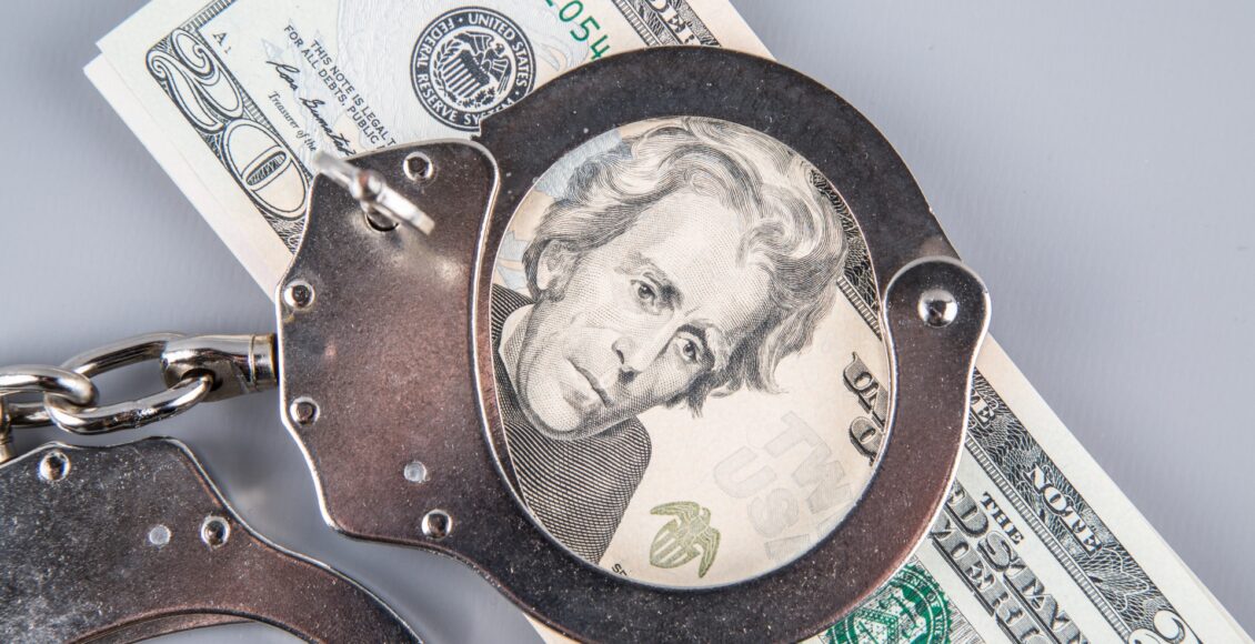 Expolicía de Kansas City culpable de robar $200,000 en donaciones