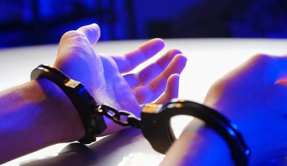 Exoficial de policía de Grain Valley acusado de delitos sexuales con un menor