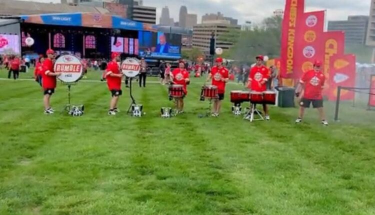 El Draft de la NFL en Kansas City, Missouri, cierra con interesantes atracciones
