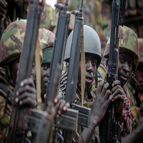 Ejército y fuerza rival se enfrentan en Sudán