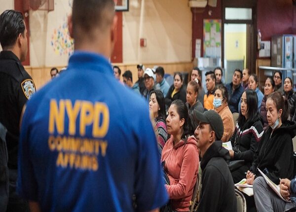 Funcionarios municipales de Nueva York podrán "entregar" a indocumentados