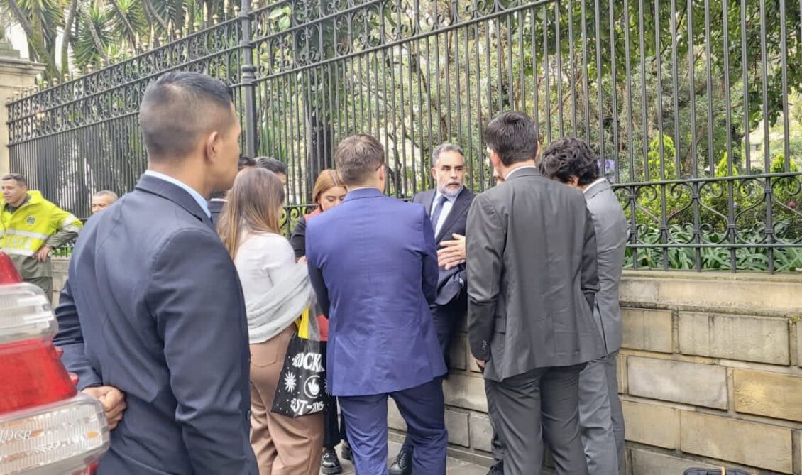 Salida de embajador Benedetti no afecta mediación de Petro en Venezuela, según analistas
