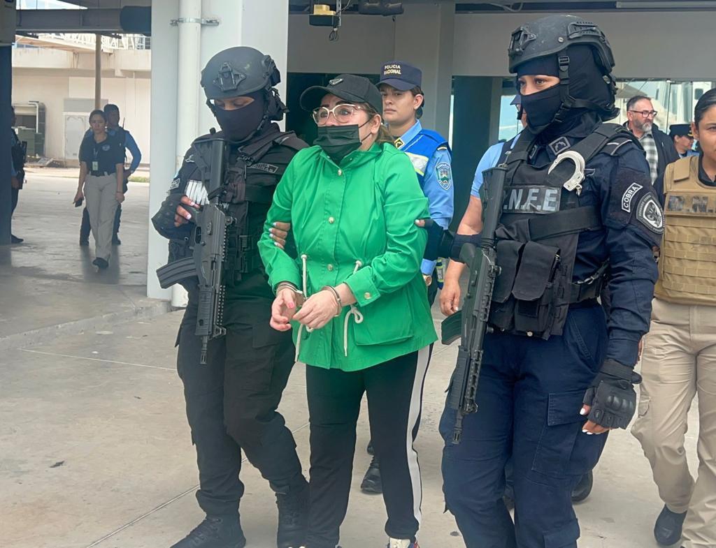 Honduras extradita a EEUU a María Mendoza, “La Patrona”, acusada de tráfico de inmigrantes