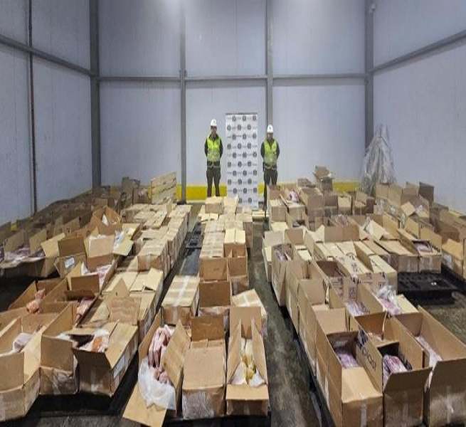 En Colombia hallan 1.3 toneladas de cocaína ocultas en pulpas de fruta que enviarían a España