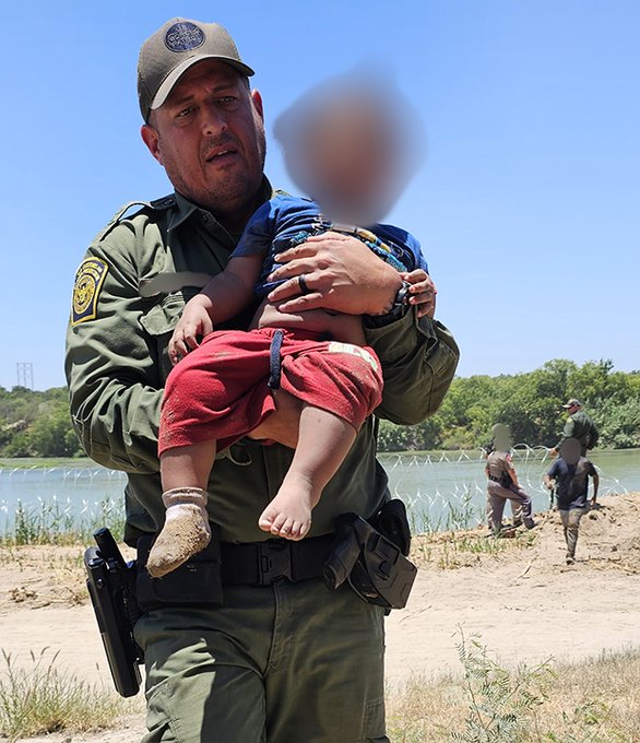 Hay casi 12.000 menores migrantes bajo custodia del gobierno de EEUU