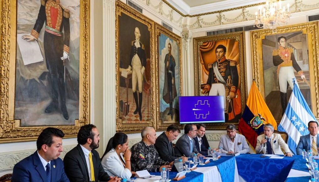 Colombia y el FBI ayudan en investigación de asesinato de candidato presidencial en Ecuador