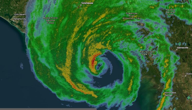 Idalia se convierte en huracán de categoría 4 y es extremadamente peligroso
