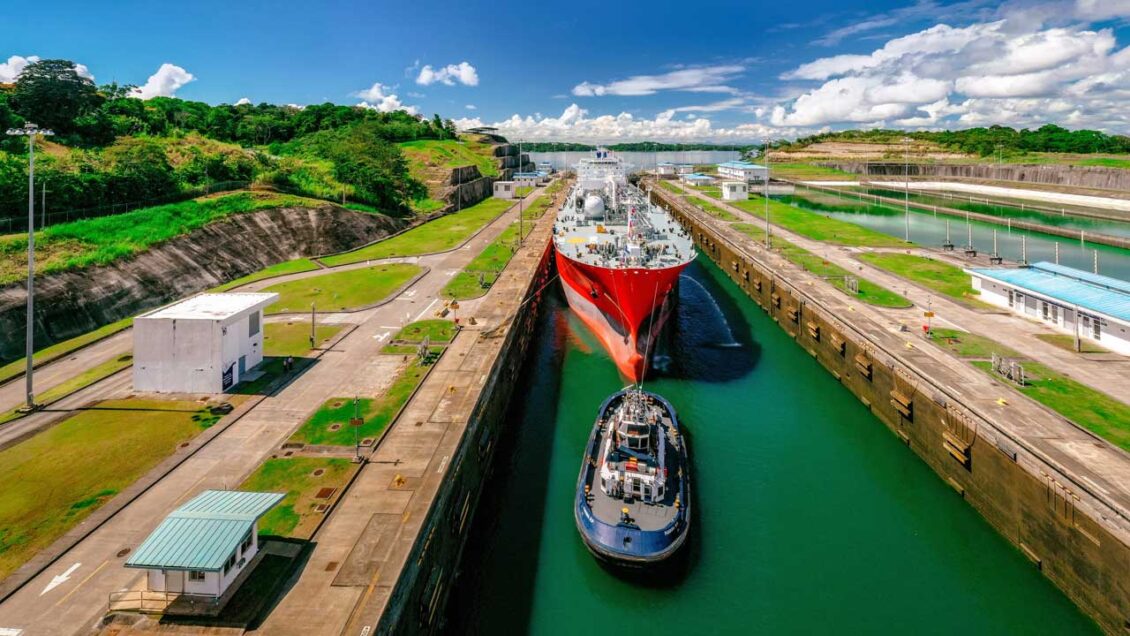 Autoridades del Canal de Panamá buscan “estrategias” para reducir las esperas por la sequía