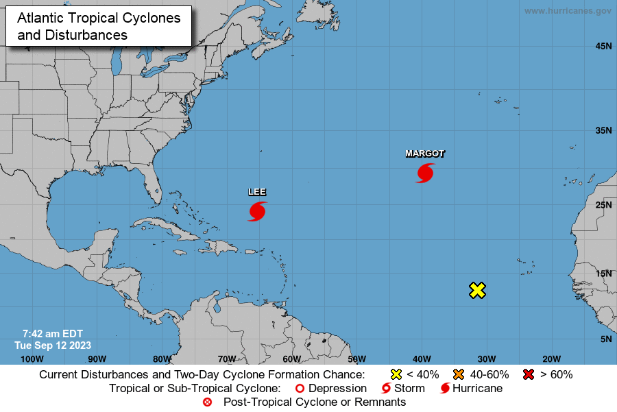 Alertan que “Lee” sigue siendo un huracán grande y poderoso