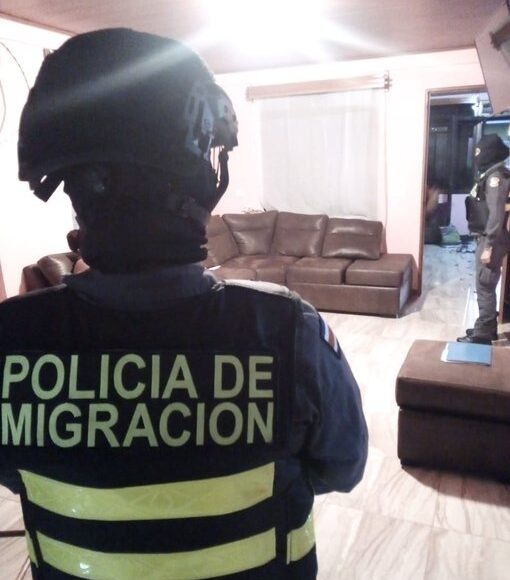 Presidente de Costa Rica firma decreto de emergencia nacional por “crisis migratoria”