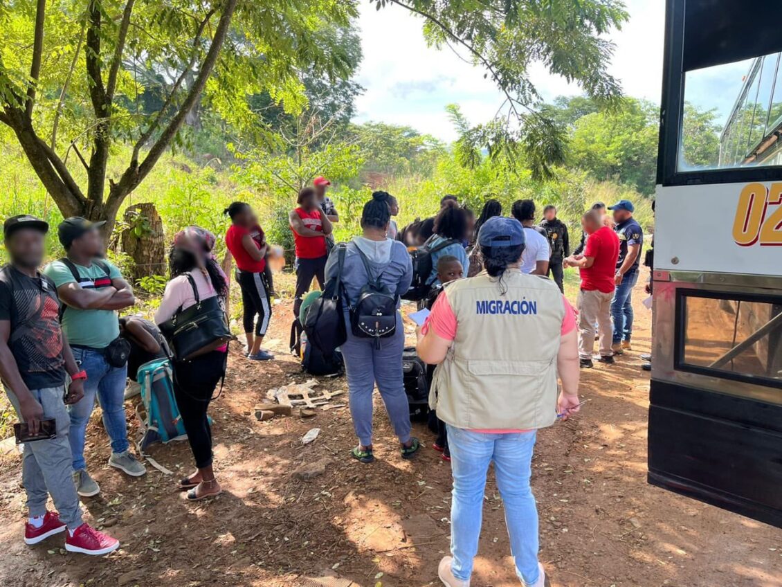 Autoridades de Guatemala interceptan a 76 migrantes en zona fronteriza con Honduras