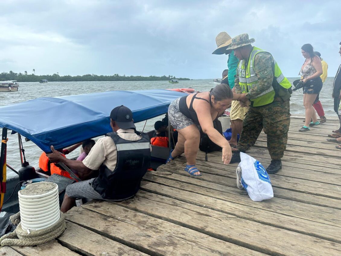 Varios migrantes muertos deja un naufragio de una lancha en el sector Carreto, Panamá