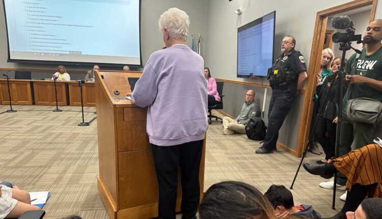 Acusan de acoso a miembro de la Junta de Educación del Distrito Escolar de St. Joseph