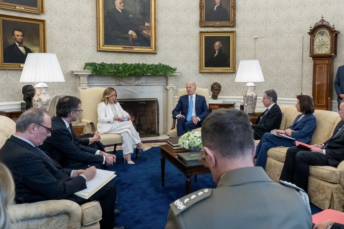 Biden promete lanzamiento aéreo de alimentos en Gaza al recibir a Meloni en Washington