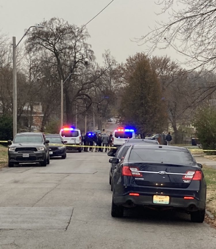 Policía de Kansas City, Missouri, investiga homicidio tras tiroteo en la cuadra 3600 de Mersington