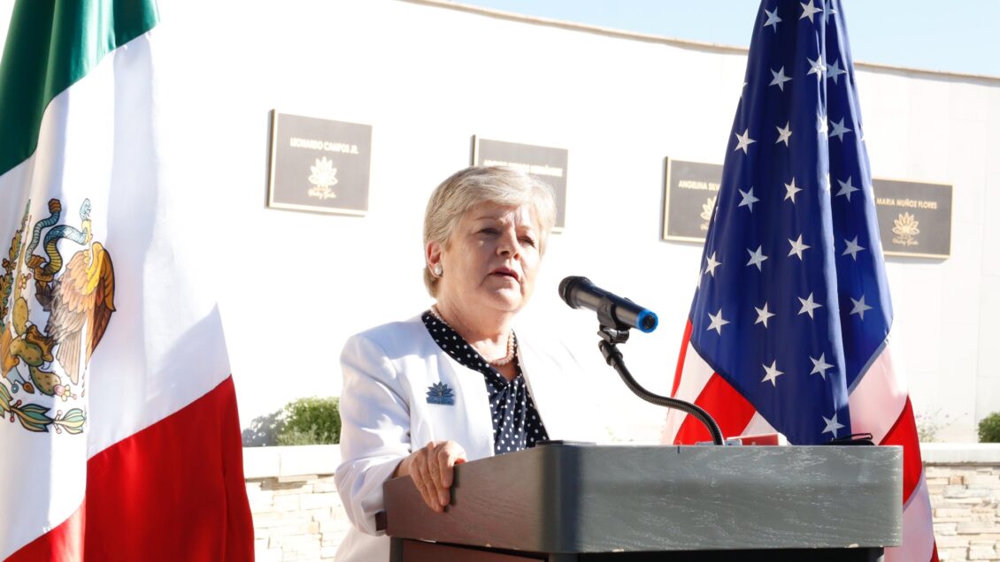 Canciller de México visitará Texas para tratar la migración y la ley antiinmigrante SB4