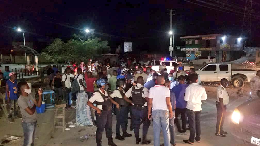 Haití extiende por 30 días más el estado de emergencia en la capital debido a la ola de violencia