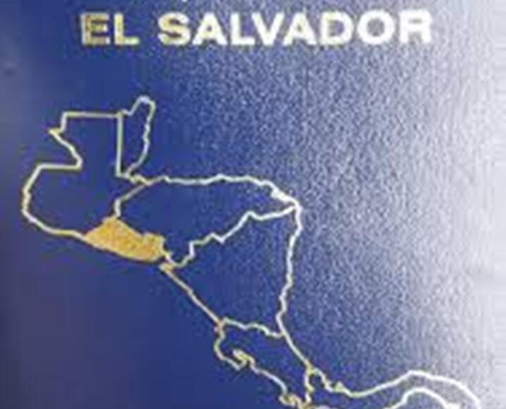 El Salvador ofrece 5.000 “pasaportes gratuitos” a profesionales extranjeros cualificados