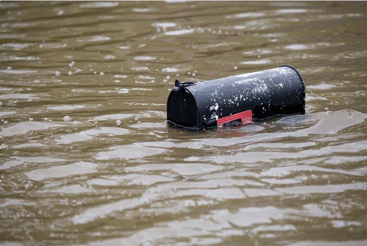 Declaran estado de emergencia al sur de Florida ante graves inundaciones por las lluvias