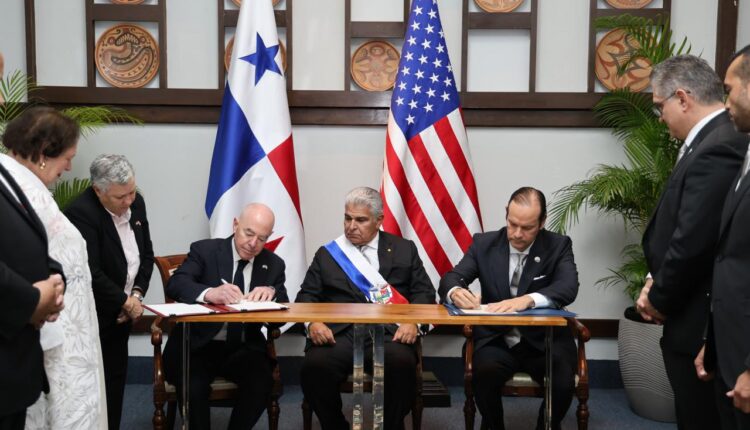 EEUU firma acuerdo con Panamá para agilizar la deportación de migrantes