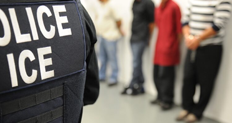 ICE actualiza políticas para detenidos extranjeros